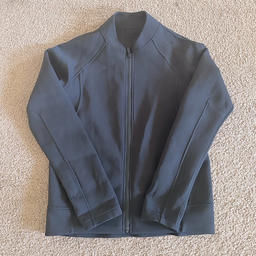 lululemon Embrace The Space jacket 4 Blk